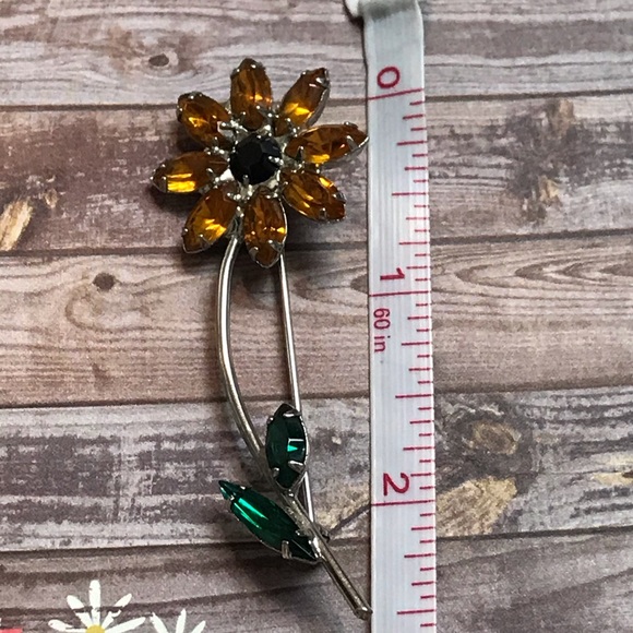 Bauer flower rhinestone brooch